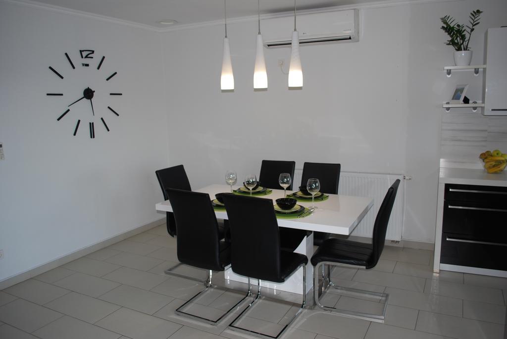 R&N Apartment Завалатица Екстериор снимка
